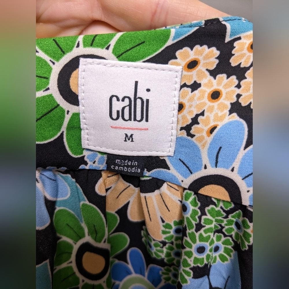 CABI Happy floral top size M - Picture 11 of 14